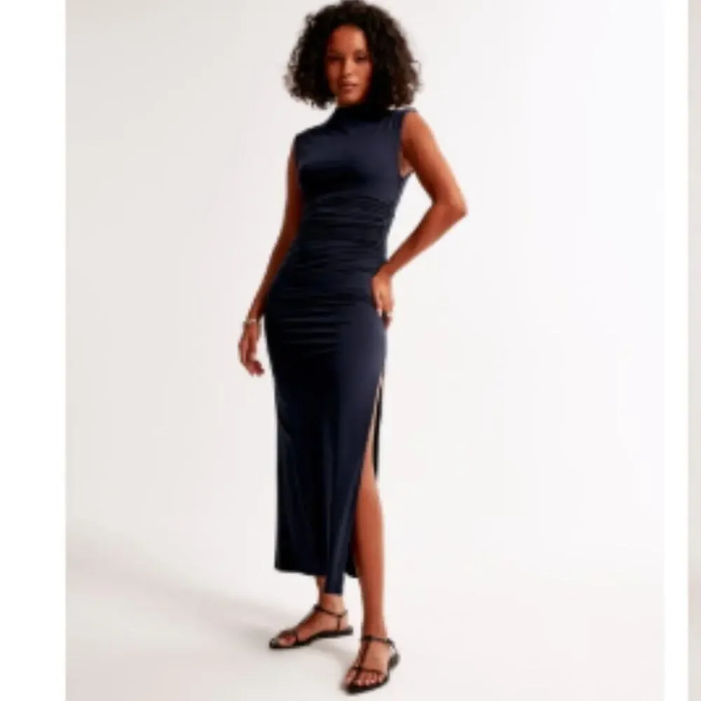 The A&F Paloma Maxi Dress - Frosty Olive XXL